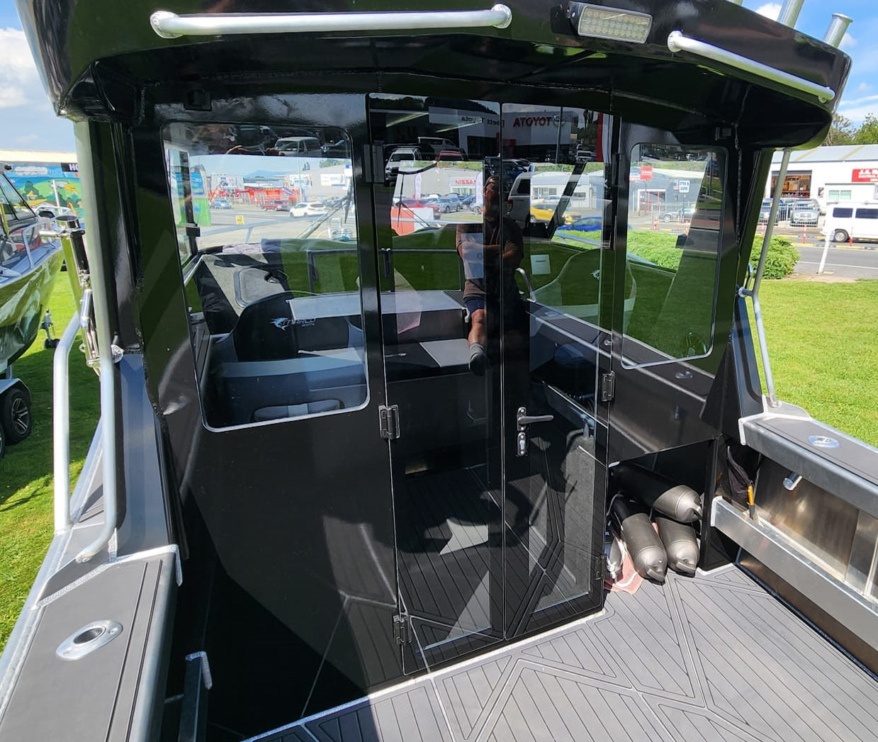 What to consider when choosing a custom boat door