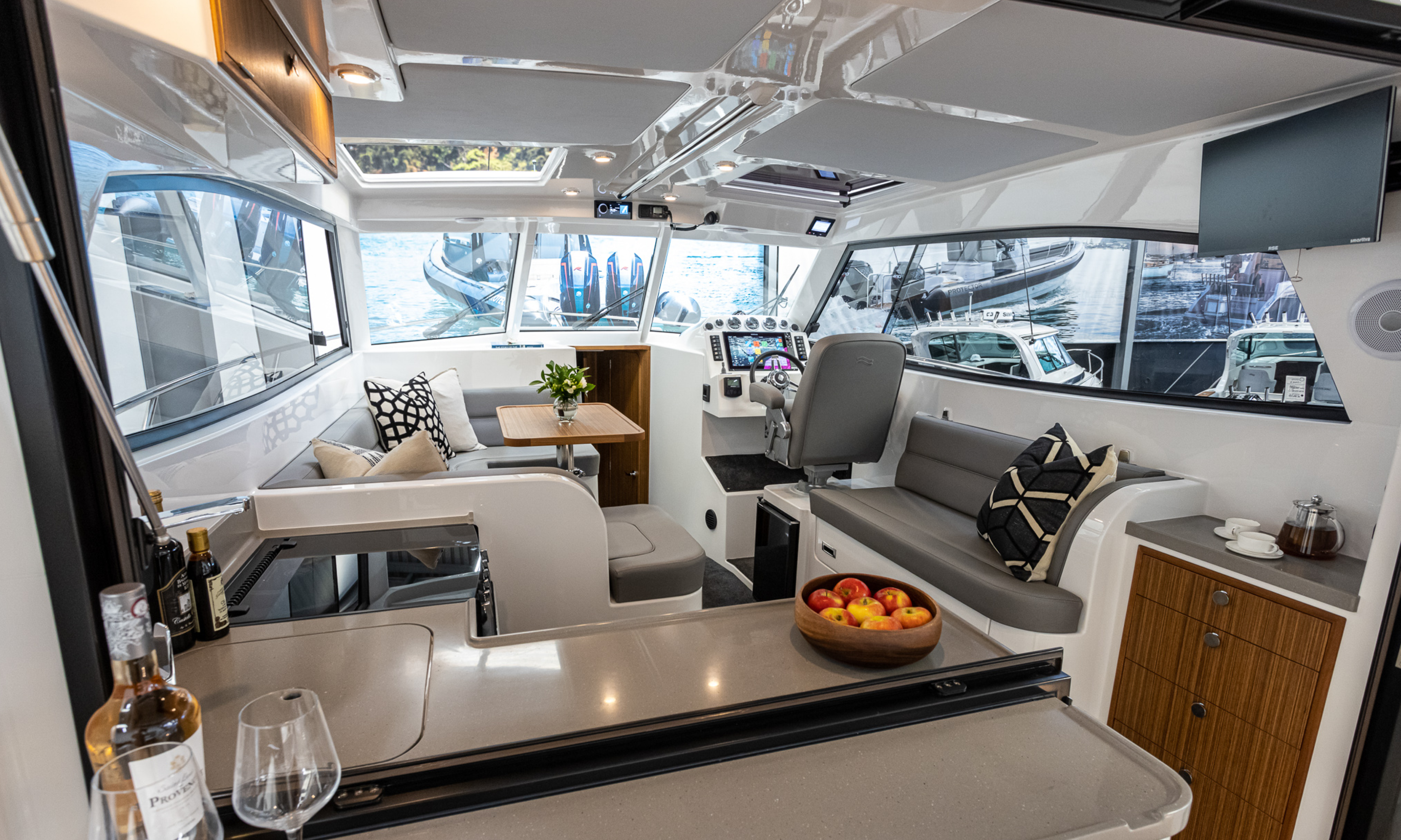 A simple guide to measuring your boat windows before ordering