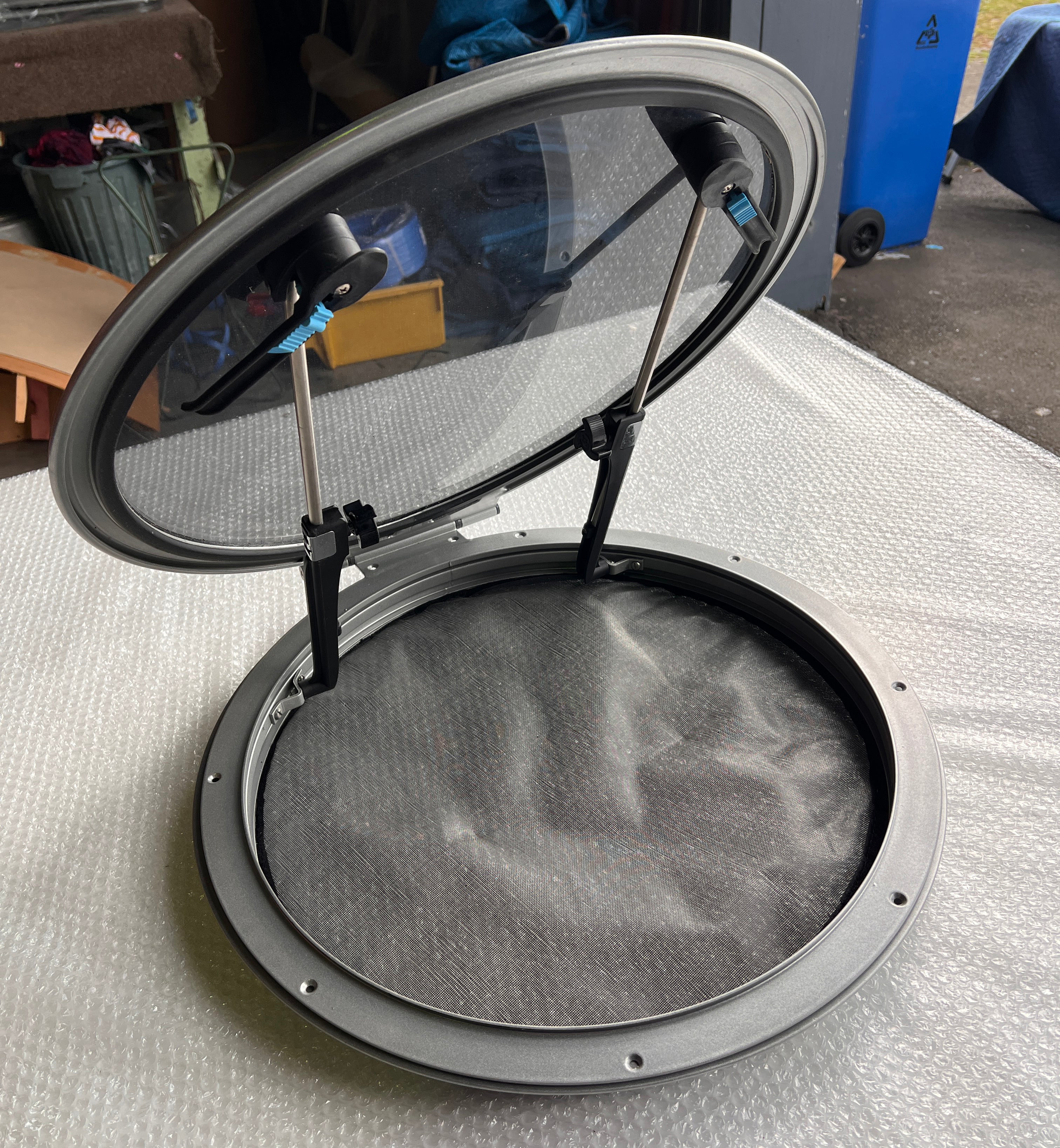 Marine Hatch Round 20"R 508mm with trim ring