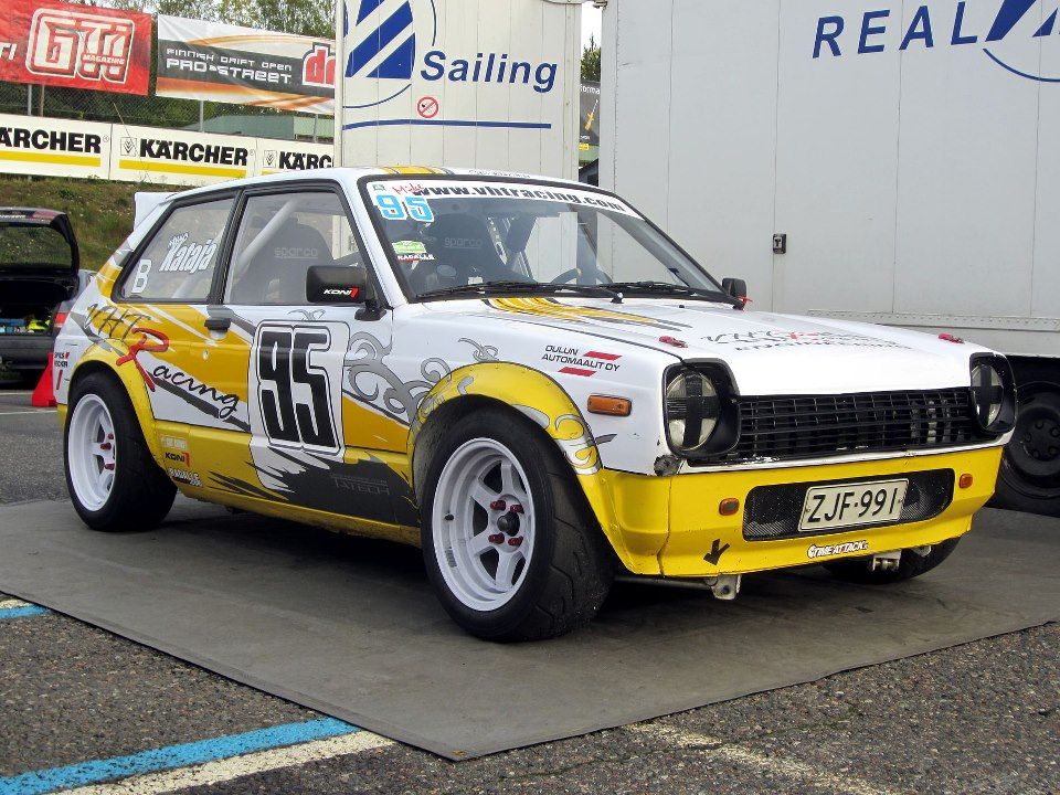 Toyota Starlet KP60 Heated Windscreen